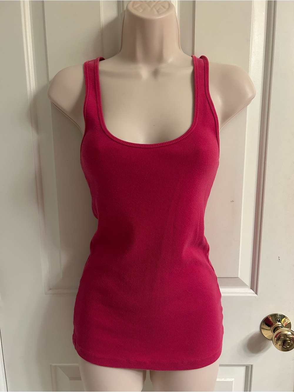 Women’s Arizona Jean Company Fuchsia Ribbed Scoop Neck Tank Top